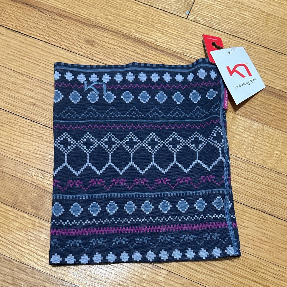Kari Traa • NWT merino wool blend neck gaiter